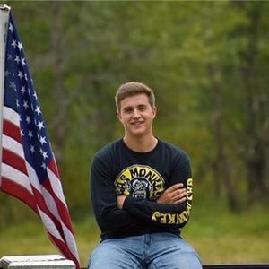 Meet your Posher, Hunter